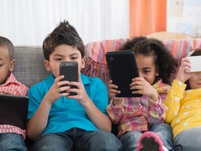 زنگ خطر برای والدین؛ شبکههای اجتماعی تمرکز کودکان را میبلعد