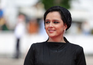 یک خبرگزاری خواستار برخورد قضایی با ترانه علیدوستی و حفاظت از جان او شد/ خطر طعمهشدن او که در کانون توجه رسانههای معاند قرار میگیرند، کاملا جدی است