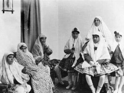یکی از مجازاتهای زنان در دوره قاجار قیچی کردن گیسشان بود