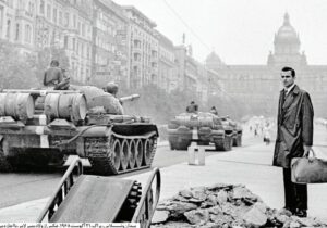 زیستن در حقیقت / قدرت قلم در برابر ارتش سرخ: واتسلاو هاول و استراتژی «زیستن در حقیقت» /   چگونه یک نمایشنامه‌نویس، چرخه معیوب سکوت در بلوک شرق را شکست