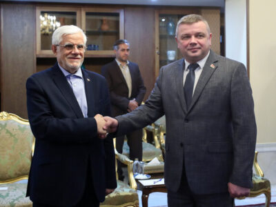 جزئیات دیدار عارف با یک مقام دولت بلاروسی/ ایران برای توسعه روابط با بلاروس هیچ محدودیتی ندارد