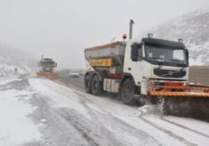 کولاک و بارش برف در محور هراز+ فیلم