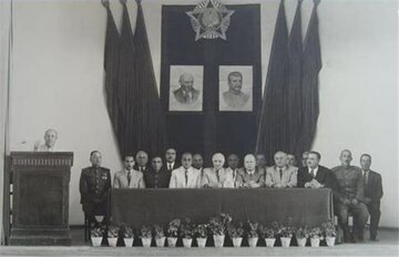 همه ایران نگران؛آذربایجان اعلام خودمختاری کرد، قزاق‌ها در زنجان سنگر گرفتند؛ آذر ۱۳۲۴