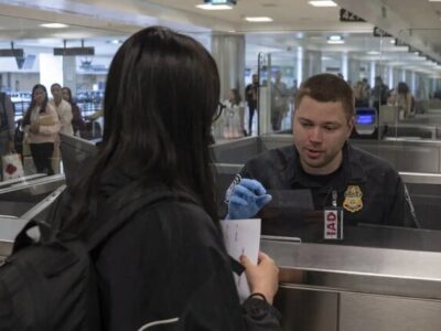 آمریکا فعالیتهای مجازی گردشگران را هم بررسی میکند!