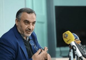 معاون حقوقی سپاه: شهید سلیمانی قهرمان مقابله با تروریسم است/ آمریکا در تلاش است که ایران را در عرصه های جهانی محکوم کند