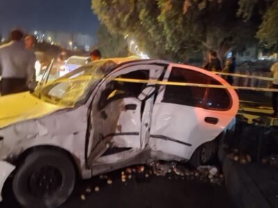 ببینید | اقدام زیبای مردم در پی واژگونی کامیونت حامل مرکبات در محور فیروزکوه