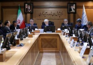 هشدارهای عارف درباره شرایط ویژه کشور پس از «جنگ ۱۲ روزه»/ مداخله نهادهای بیرونی در امور دانشگاهی باید متوقف شود