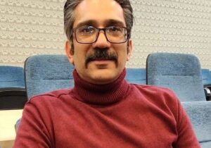 قصه یک آنارشیست در تئاتر شهر