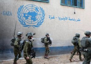 رویترز: آمریکا میخواهد به آنروا برچسب تروریستی بزند