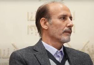 ببینید | استاد دانشگاه تهران: ایران دارد از زمان عقب میماند! / مسیر غلط را با القاب مقدس مصون میکنیم تا هیچکس جرأت…