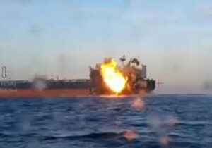ببینید | حمله اوکراین به یک نفتکش دیگر روسیه در دریای سیاه!