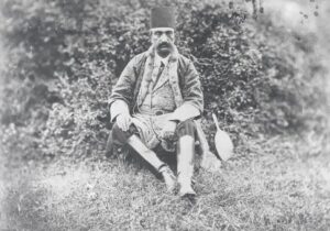 خاطرات ناصرالدینشاه: چاپار طهران آمده بود،. میگفت همهجا در راه باران آمده است، بسیار ذوق کردم