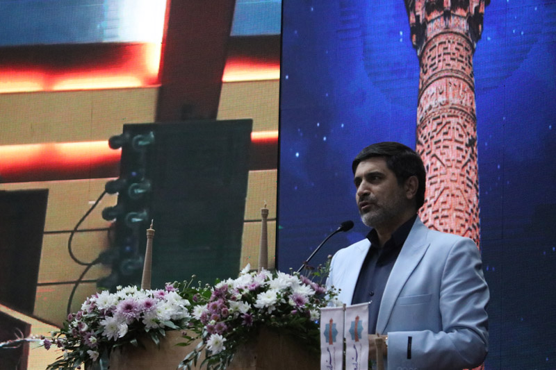 «مناره‌ای که هزار سال ایستاد؛ شهری که در دل من وطن شد»