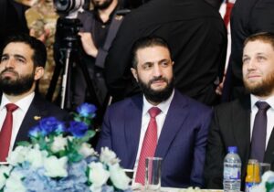 شهروندان سوریه هزینه عکسهای یادگاری مقامهای غربی با حاکمان جدید دمشق را میپردازند / غرب باید تعامل با احمد الشرع را مشروط کند