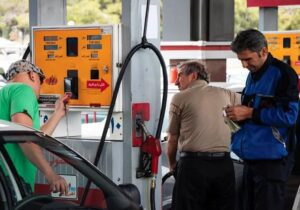 سهمیه بنزین این خودروها از فردا قطع می‌شود/ قیمت سوخت از این پس برای خودروهای شخصی چقدر است؟