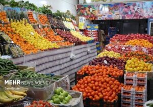 قیمت جدید میوه و سبزی اعلام شد/ قیمت خیار از ۹۰ هزار تومان گذشت