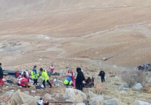 حادثه رانندگی دردناک در محور یاسوج-سمیرم با ۳ کشته و ۱۸ زخمی