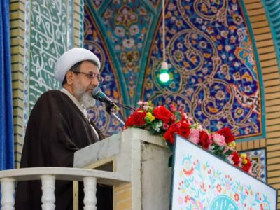 امام جمعه کرمان بر حفظ وحدت حوزه و دانشگاه تاکید کرد