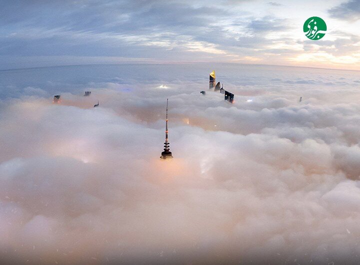 مناظری دیدنی از مه غلیظ در آسمان کویت