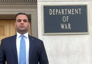 فرستاده ترامپ: عراق دو راه دارد؛ یا پیشرفت یا فروپاشی / بغداد در لحظه سرنوشت ساز قرار دارد