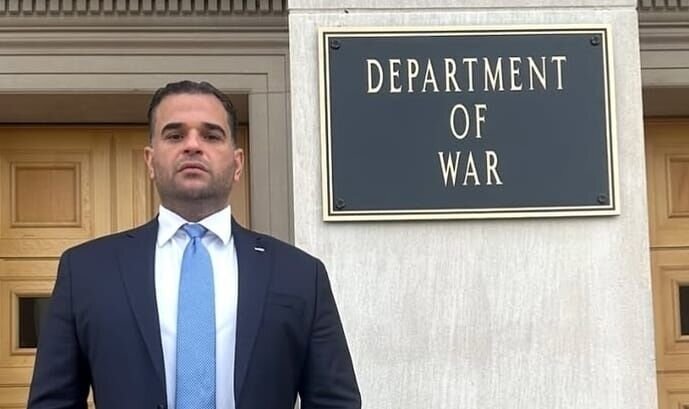 فرستاده ترامپ: عراق دو راه دارد؛ یا پیشرفت یا فروپاشی / بغداد در لحظه سرنوشت ساز قرار دارد فرستاده ترامپ: عراق دو راه دارد؛ یا پیشرفت یا فروپاشی / بغداد در لحظه سرنوشت ساز قرار دارد