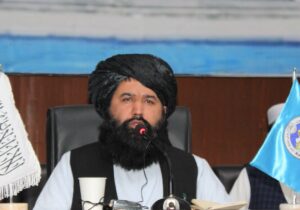 انتقاد تند روزنامه جمهوری اسلامی از دیدار مقامات حوروی ایران با وزیر فرهنگ طالبان/ چرا با نماد اسلام متحجر ملاقات کردید؟