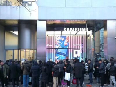 کل موجودی گوشی جدید سامسونگ در چند دقیقه فروخته شد