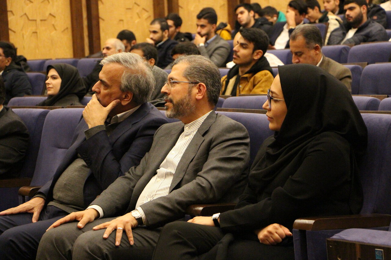 در جستجوی راه سوم؛ مرور انتقادی بر بحران حقوق بشر ایران در سمپوزیوم دانشگاه تهران