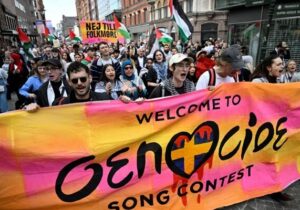 برنده یوروویژن در اعتراض به حضور اسرائیل جایزهاش را پس داد