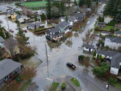 ببینید | ساکنان برخی مناطق در ایالت واشنگتن بهعلت وقوع سیل تخلیه شدند