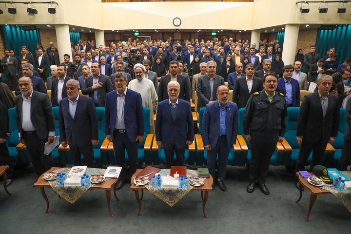 برگزاری نشست شورای اداری استان یزد به ریاست وزیر کشور