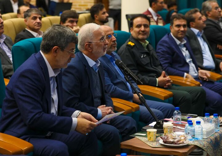 برگزاری نشست شورای اداری استان یزد به ریاست وزیر کشور