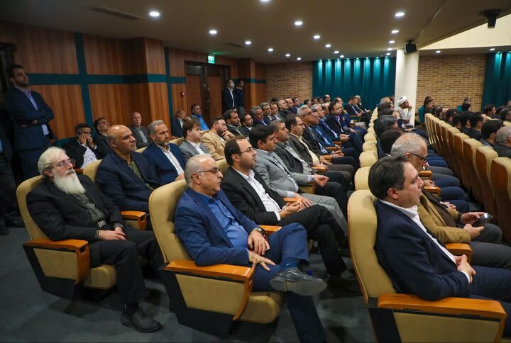 برگزاری نشست شورای اداری استان یزد به ریاست وزیر کشور