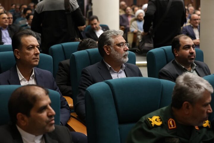 برگزاری نشست شورای اداری استان یزد به ریاست وزیر کشور