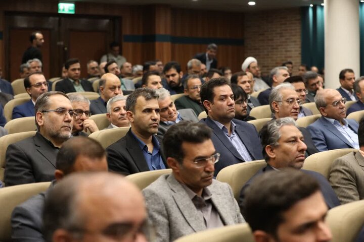 برگزاری نشست شورای اداری استان یزد به ریاست وزیر کشور