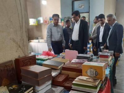نمایشگاه کتاب در رودان افتتاح شد