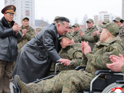 نظامیان کره شمالی برای پوتین روی مین میروند / کیم از فداکاریهای نظامیانش در جنگ اوکراین قدردانی کرد