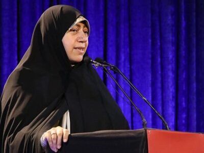 با مفسدان اقتصادی بدون اغماض برخورد کنید