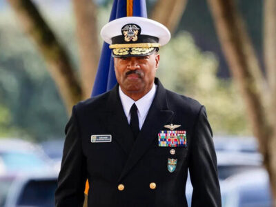 کنارهگیری زودهنگام فرمانده نیروهای آمریکا در آمریکای لاتین