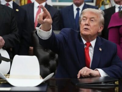 ترامپ بار دیگر به یک خبرنگار زن توهین کرد