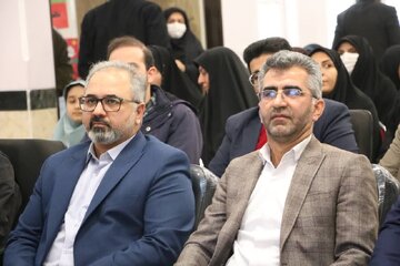 آیین استانی هفته پژوهش و فناوری در سمنان برگزار شد / رشد ۱۳ درصدی مشارکت معلمان و کسب رتبه دوم کشوری پژوهش