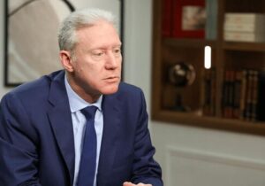 ادعای «الاخبار» درباره تعلیق عمدی پذیرش سفیر ایران در لبنان