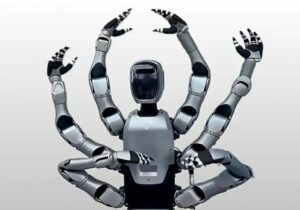 کارگر فوقالعاده چینی رونمایی شد: ربات ۶ دست که ۳۰٪ بیشتر از انسان کار میکند