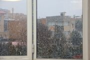 بارش برف در محور فارسان–چلگردو باران در برخی جاده‌های چهارمحال و بختیاری