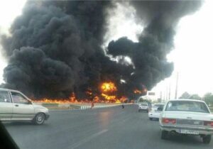 ببینید | آتشسوزی بنزین نشتکرده در جوی آب مهار شد