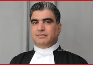 پهلویستها و رجویستها در تجمع ۲۰۰ نفرۀ مشهد به جان هم افتادند/ رضا پهلوی هم مدافع خسرو علیکردی شد