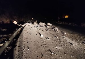 بازگشایی محور لردگان–خوزستان پس از ریزش کوه