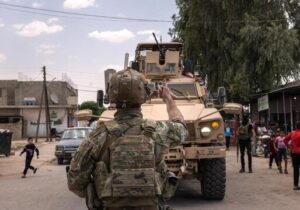 جنگندههای آمریکا در پالمیرا به پرواز درآمد / هگست: ایالات متحده شما را پیدا خواهد کرد و بدون رحم شما را خواهد کشت