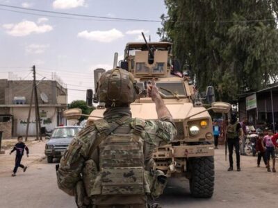 جنگندههای آمریکا در پالمیرا به پرواز درآمد / هگست: ایالات متحده شما را پیدا خواهد کرد و بدون رحم شما را خواهد کشت