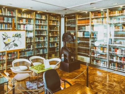 کتابخانههای سلطنتی ایران را دریابید؛ گنجینههایی که خاک میخورند!